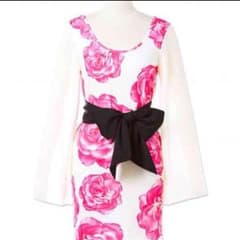 かなさん専用(^^)夢展望★完売美品ワンピ★ピンクのバラ★M～Lサイズ★のサムネイル