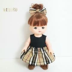 ワンピースとヘアゴムセット　タータンチェック　メルちゃん　ソランちゃん　服のサムネイル
