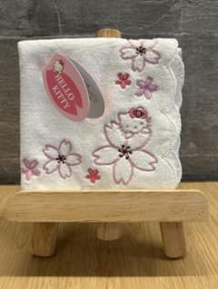 Hello Kitty 桜刺繍 ミニタオル ハンカチのサムネイル
