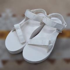 Teva テバ フラットフォーム ユニバーサル スポーツサンダル 24cm