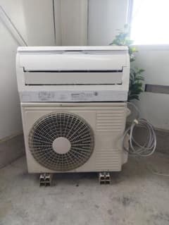 HITACHI ルームエアコン 白くまくんRAS-SH22LE9（W） HITACHI ルームエアコン 白くまくんRAS-SH22LE9（W）