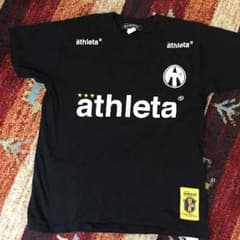 アスレタのTシャツのサムネイル