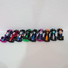 F1 レーシングカー ミニフィグ 8台セットのサムネイル
