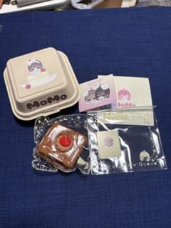 MoMo スクイーズチョコレートチェリーケーキ　クッキー入りオレンジゼリーのサムネイル