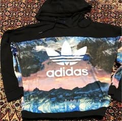 adidas パーカーのサムネイル