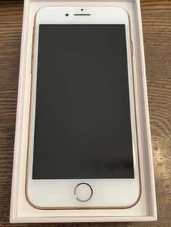 iPhone8本体　64GB ローズゴールドのサムネイル
