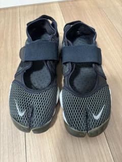 NIKE Air Rift ブラック スニーカー24センチのサムネイル