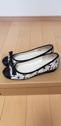 最終限界価格☆ダイアナ♡花柄パンプスのサムネイル