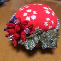 ビンクッションのサムネイル