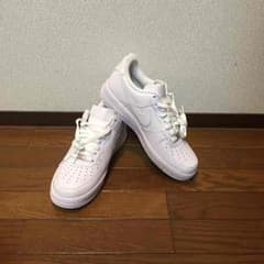 ナイキ エアフォース1 07 超特価！のサムネイル