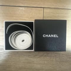 CHANEL ギフトボックス リボン付き 空箱のサムネイル