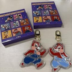 ディズニーストア シークレットキーチェーン チップとデール　箱付き　セットのサムネイル