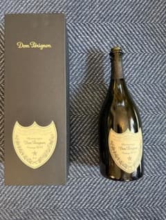 空き瓶と箱　Dom Perignon Vintage 2015 空き瓶箱付きのサムネイル