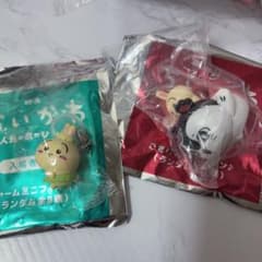 ちいかわ 映画 特典 めじるしアクセサリー ごきげんセイレーン うさぎのサムネイル