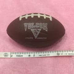 VOLCOM  ラグビーボール オブジェのサムネイル