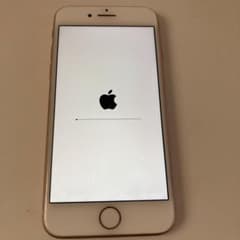 Apple iPhone 8 ゴールド 本体のサムネイル