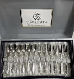 【新品未使用】 ✴︎YUMI KATSURA ✴︎カトラリーセット 12点のサムネイル