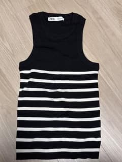 【最終値下げ】ZARA 黒と白のストライプ タンクトップのサムネイル