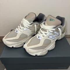 New Balance 9060 29㌢のサムネイル