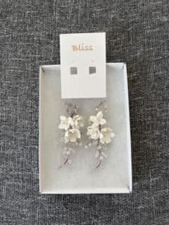 Bliss ウェディング　イヤリングのサムネイル