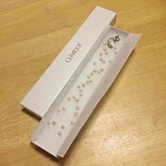 クリニーク ノベルティ パールネックレスのサムネイル