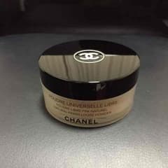 CHANELお粉 プードゥル ユニヴェルセル リーブルのサムネイル