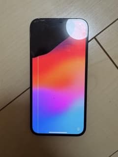 iPhone 12 グラファイト 本体 ひび割れありのサムネイル
