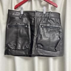 zara ポケットフェイクレザースカートのサムネイル