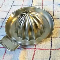 果汁絞り器のサムネイル