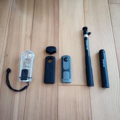 RICOH THETA V 360度カメラ（うさぴょんさん専用）のサムネイル