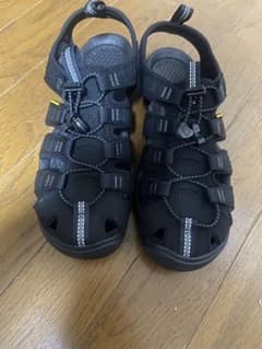 KEEN スポーツサンダル ブラック未使用24.5のサムネイル