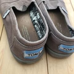 TOMS シューズのサムネイル