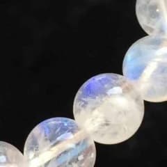 希少な超透明ブルームーンストーン⭐️ 6〜6.5mm✖️30珠 - メルカリ