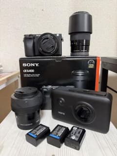 【美品】SONY カメラ　α6400 ダブルズームレンズキット　レンズ3個セットのサムネイル