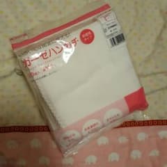 新品未使用♪赤ちゃん本舗ガーゼハンカチのサムネイル