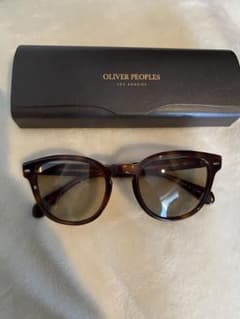 OLIVER PEOPLE EYEWEAR ブラウンサングラス ケース付きのサムネイル