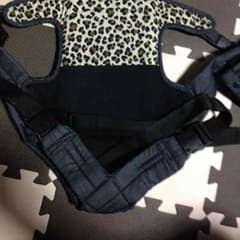 モンベベ  抱っこ紐のサムネイル