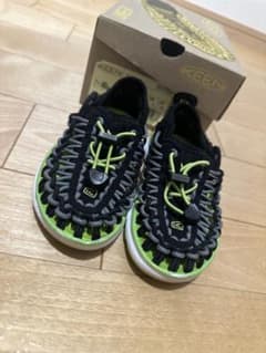 keen ユニーク　キッズサンダルのサムネイル