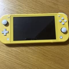Nintendo Switch Lite イエロー 本体のサムネイル