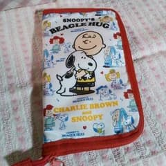 じん様専用☆SNOOPYのマルチケースのサムネイル