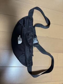 THE NORTH FACE ボディバッグ ブラックのサムネイル