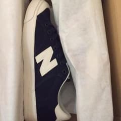 new balance スニーカーのサムネイル