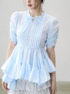 Treat Ürself Twist Flare Pintuck Blouse - メルカリ