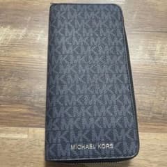 美品☆MICHAEL KORS 長財布 ダークブルーのサムネイル