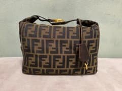 FENDI ＊ バニティ　♡正規品♡のサムネイル