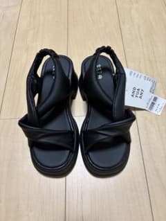 AND YUA ANY サンダル ブラック Sサイズのサムネイル