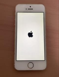 iPhoneSE 第一世代　本体のサムネイル
