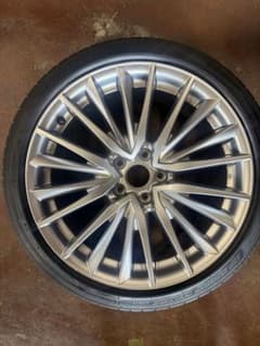 レクサスIS 純正タイヤホイールセット　235/40R19 1本 レクサスIS 純正タイヤホイールセット 235/40R19 1本 - メルカリ