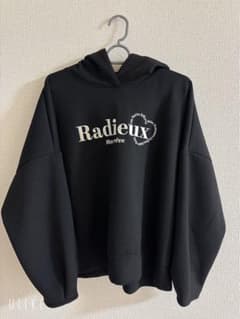 ロゴ入りパーカー 黒のサムネイル