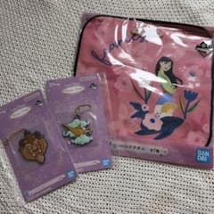 一番くじ ディズニー チャーム＆ハンドタオルセットのサムネイル